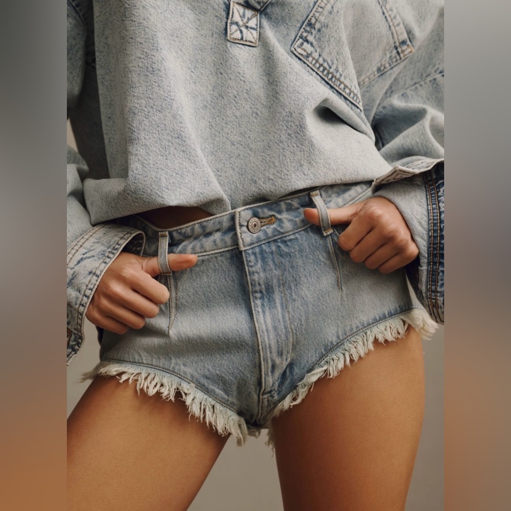 NWT Pilcro Pitched Micro Denim Shorts - Picture 1 of 5